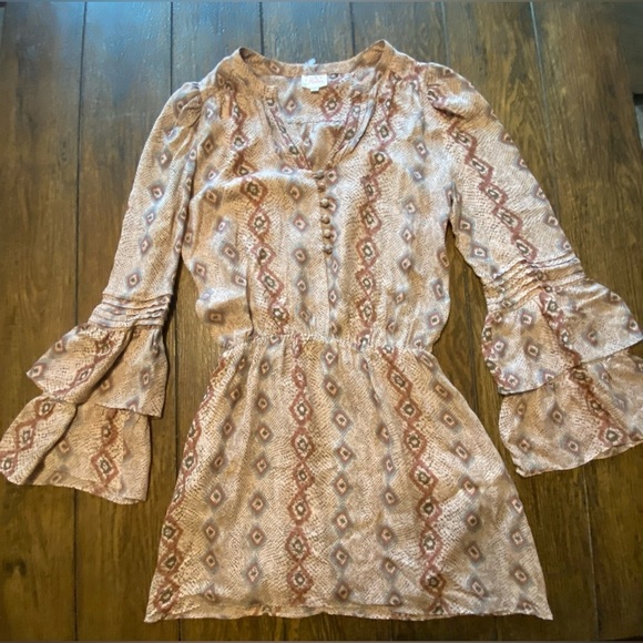 Parker Snake Print Bell Sleeve Dress Size XS B25 - Picture 1 of 5